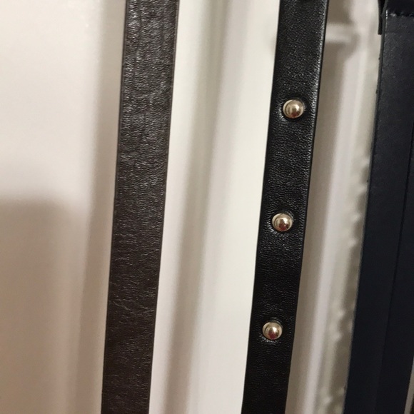 Various belts - assorted medium-large - Picture 2 of 8